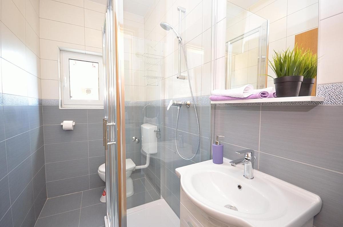 Mila Apartment Vodice Exterior photo